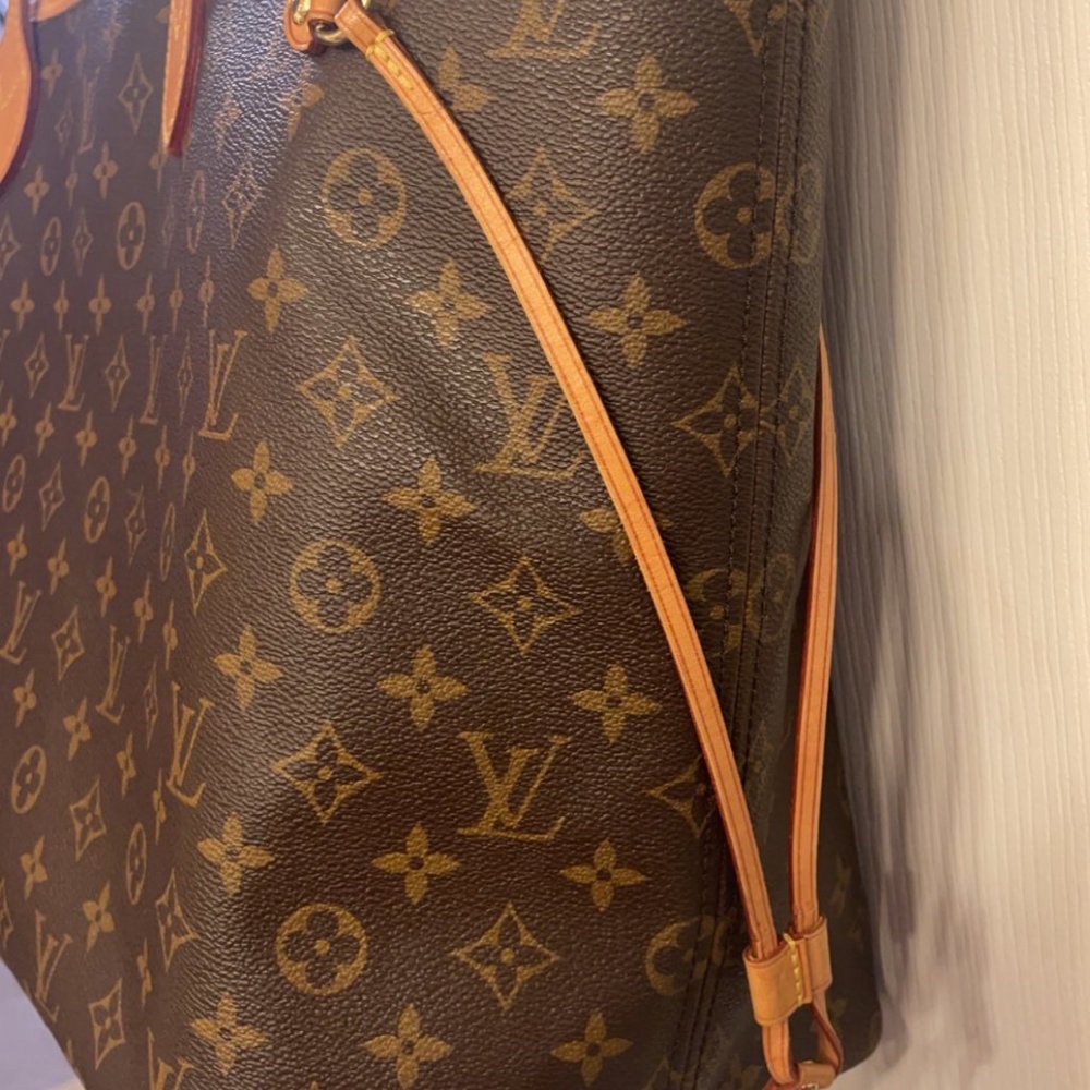 Louis Vuitton Neverfull GM Monogram Bag - Picture 9 of 13